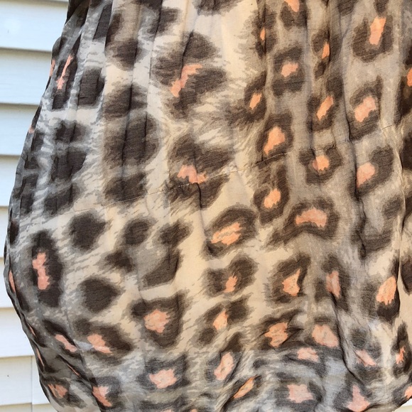 H&M leopard print scarf - Picture 3 of 4